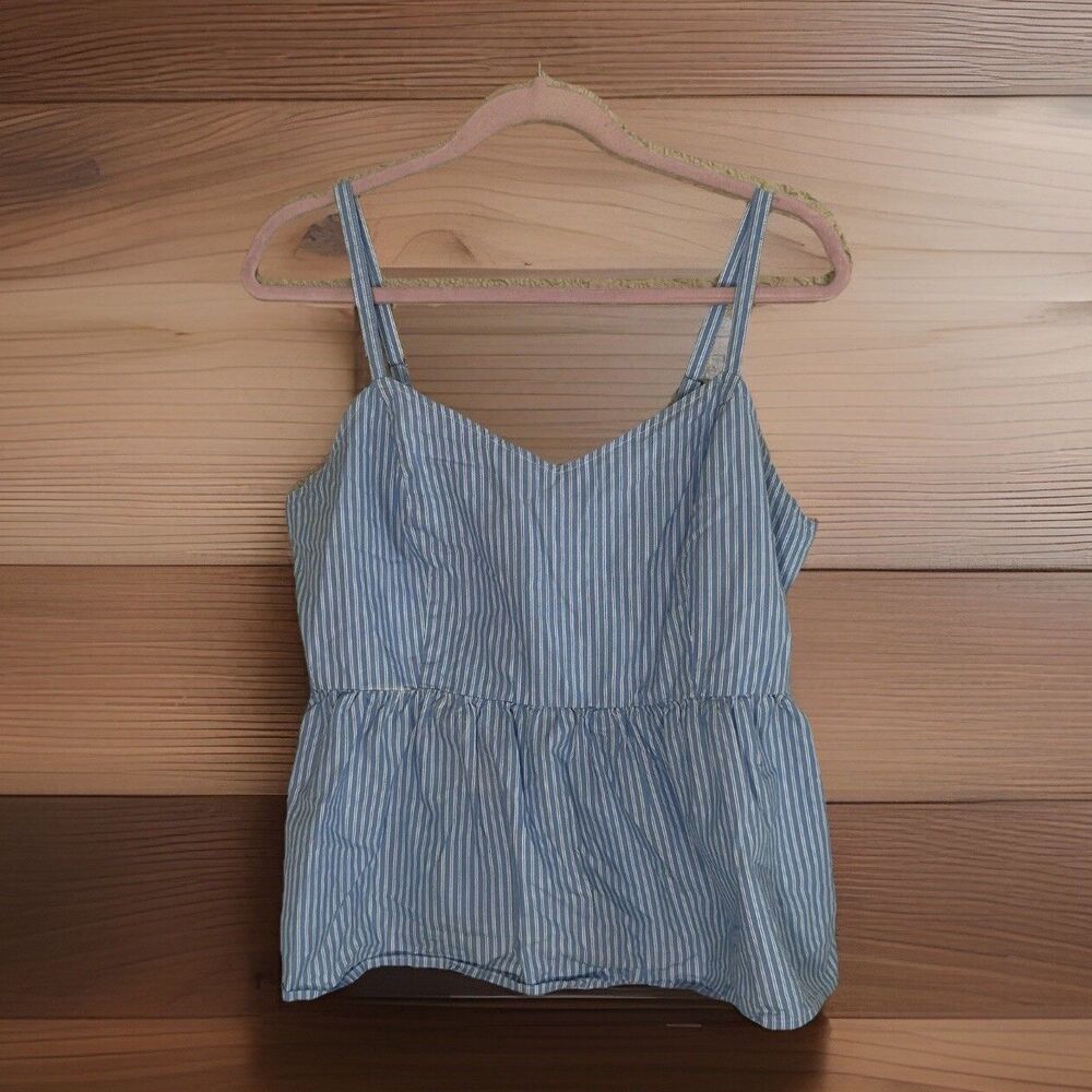 Old Navy Blue and White Striped Cropped Tank Top